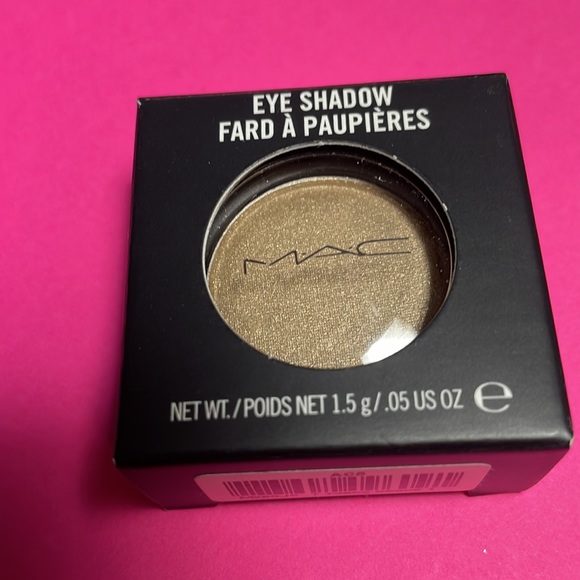 MAC Summer Neutral eyeshadow - Picture 4 of 4